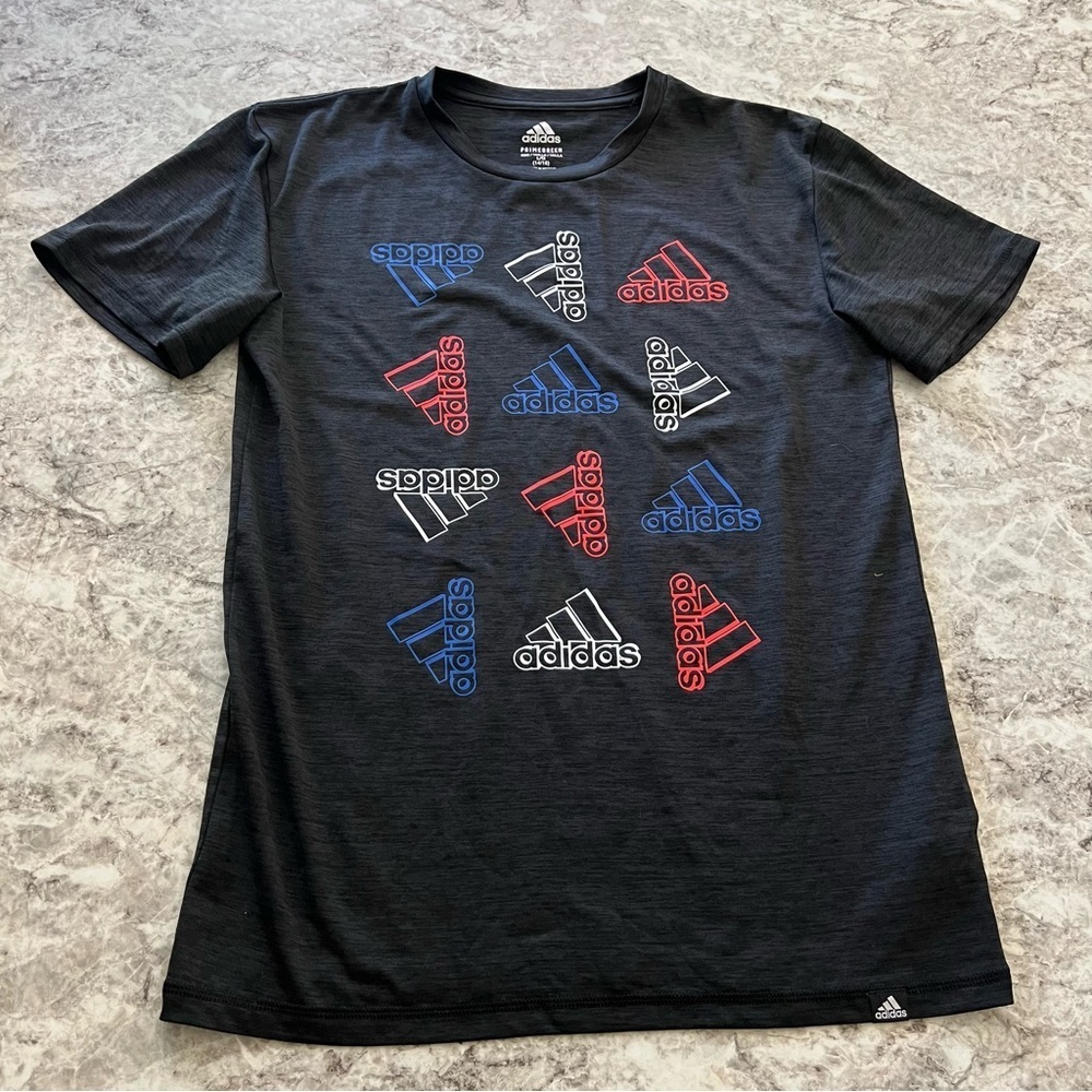 Adidas T-shirt youth large 14/16 black grey red aeroready prime green